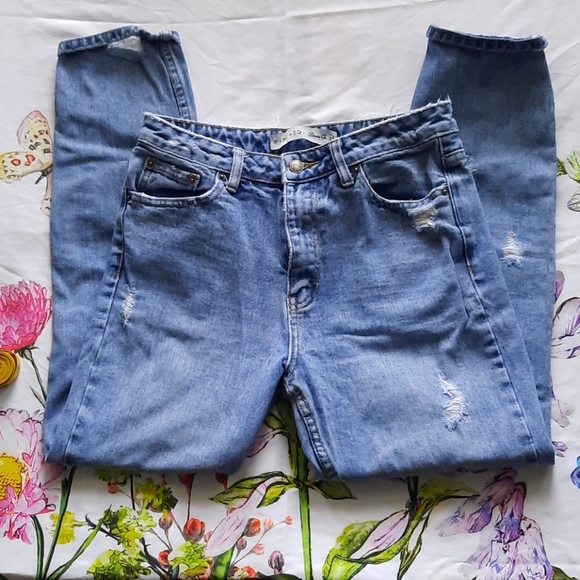 denim co Denim - High rise ripped jeans!
